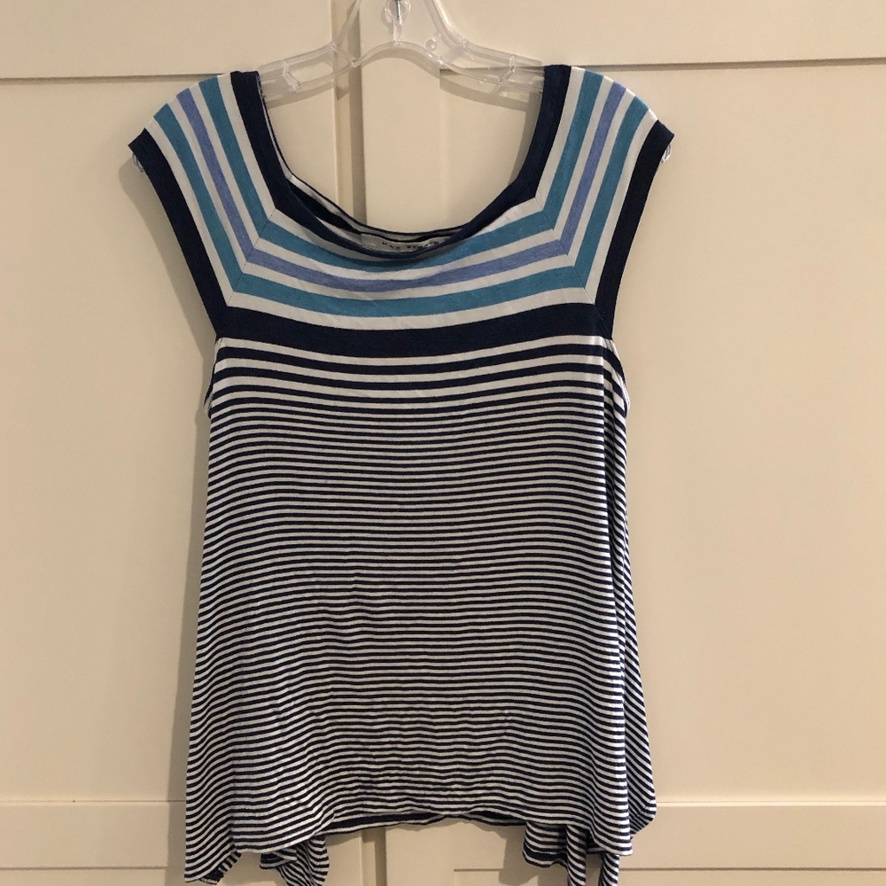 🍋 Max Studio Striped Elliptical Tee Size M